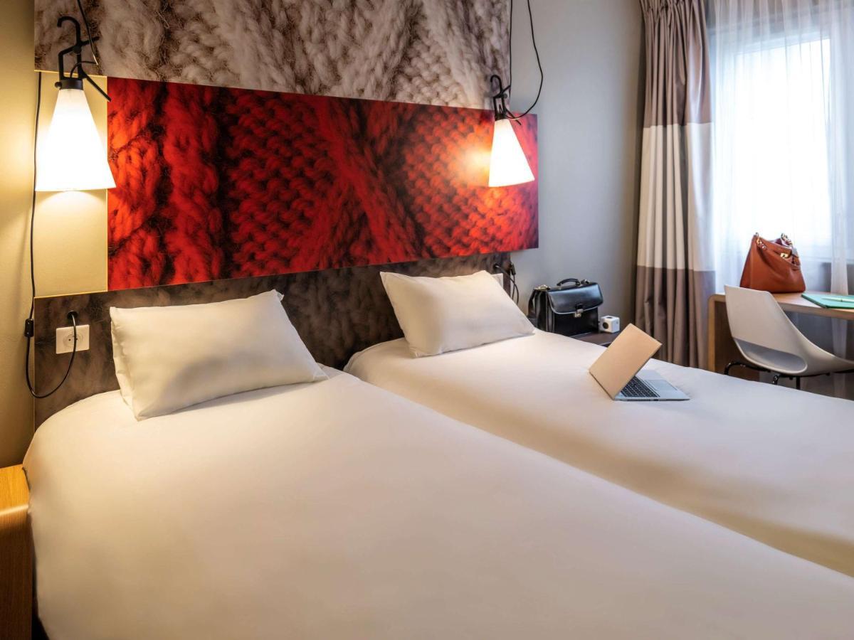 Ibis Styles Paris Poissy Hotel Bagian luar foto