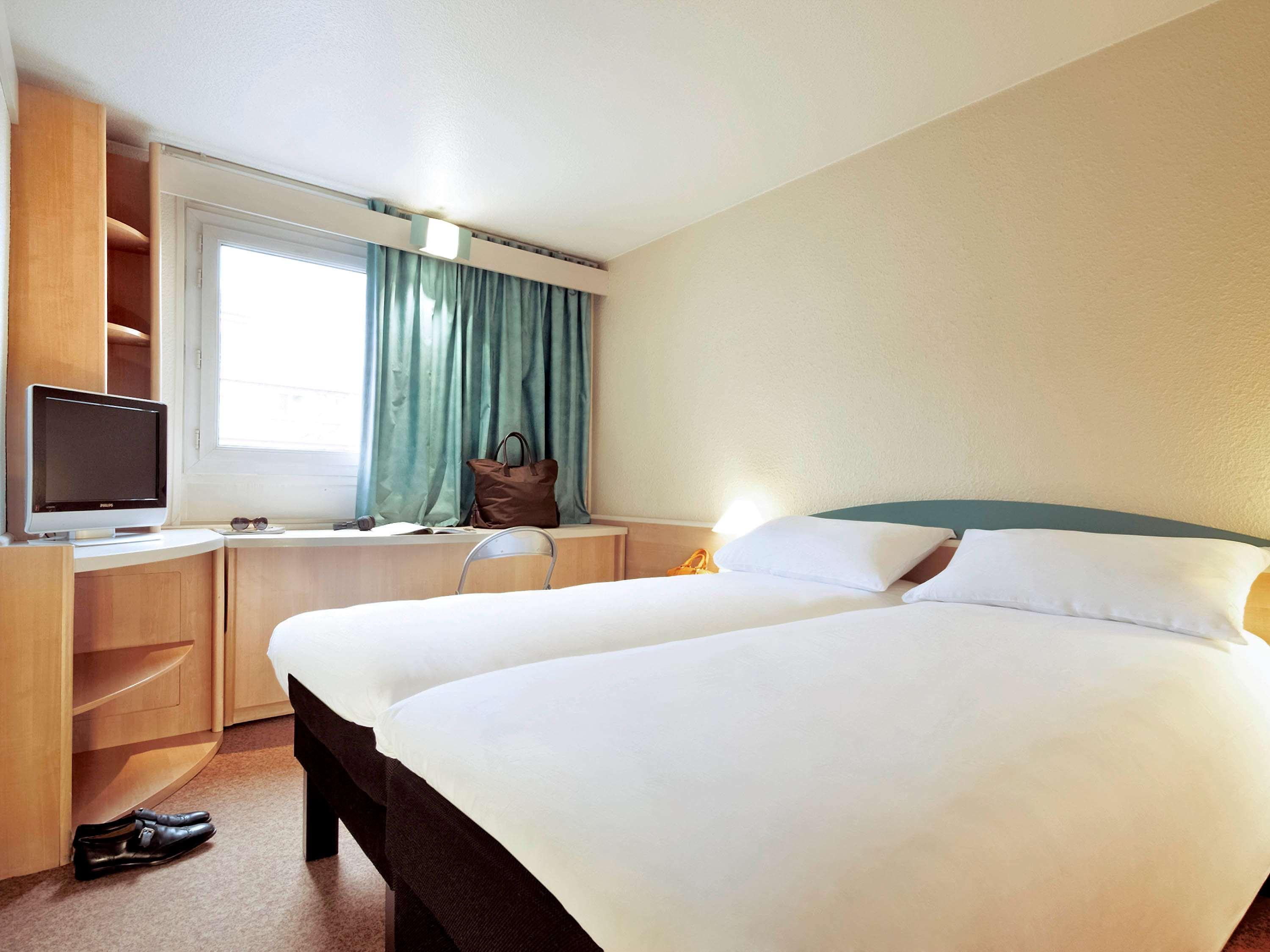 Ibis Styles Paris Poissy Hotel Bagian luar foto